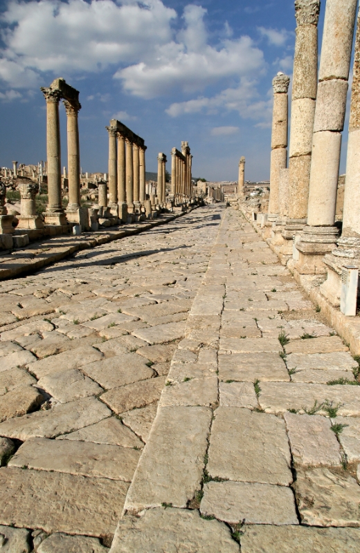 Roman ruins, Jerash Jordan 1.jpg - Roman ruins